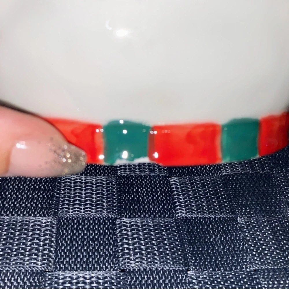 SUPER CUTE SNOWMAN CERAMIC BOWL WITH XMAS LIGHTS GOING ACROSS HANDLE